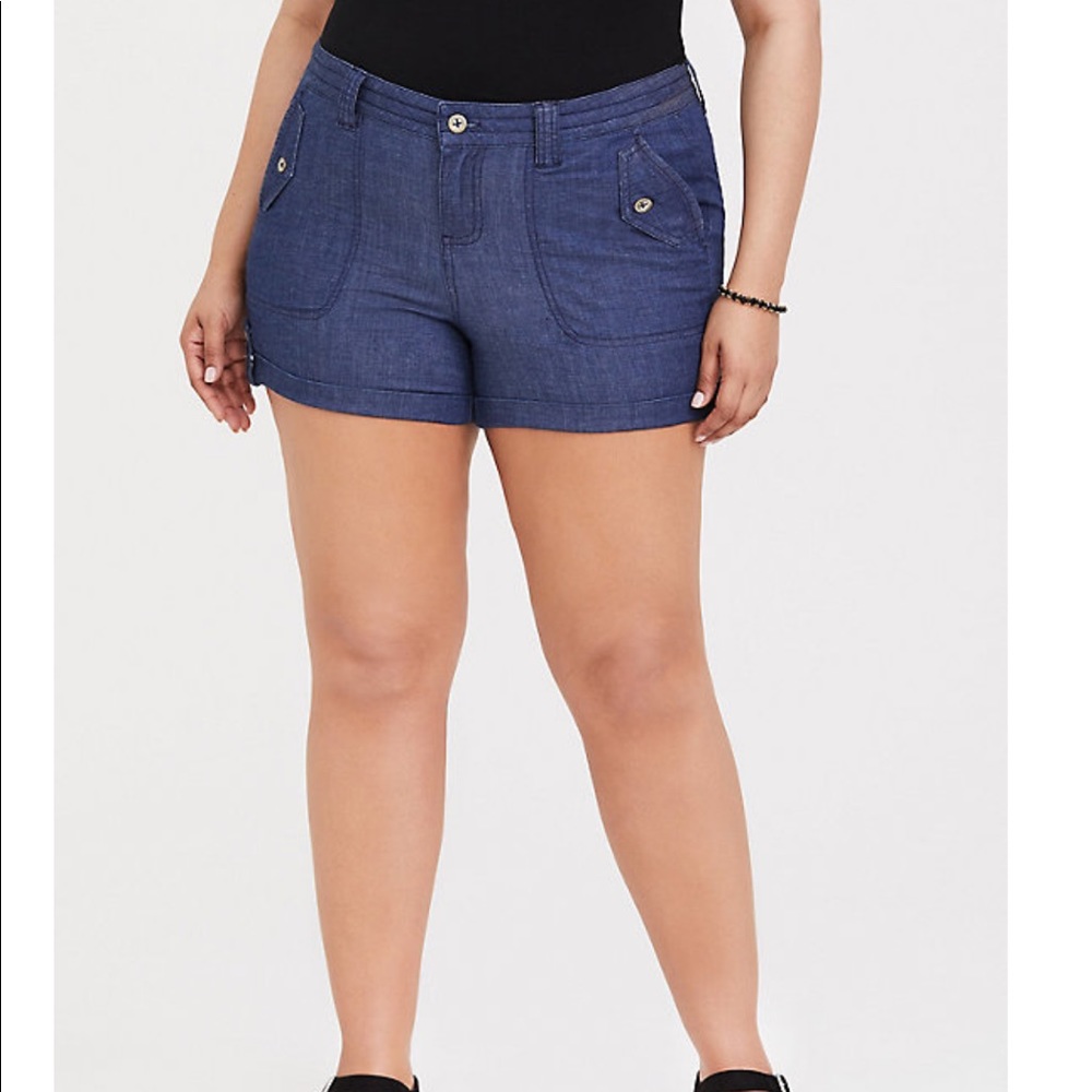 🆕 MILITARY SHORT SHORT - CHAMBRAY MEDIUM WASH